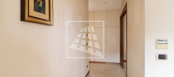 9 bedrooms House in Reggio Emilia, Italy No. 327186 9