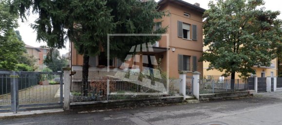 9 bedrooms House in Reggio Emilia, Italy No. 327186 24