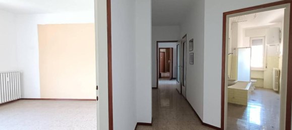 3-salle Appartement à Borgosesia, Italy No. 29707 25