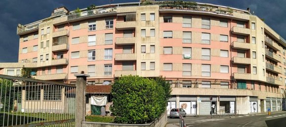 3-salle Appartement à Borgosesia, Italy No. 29707 18