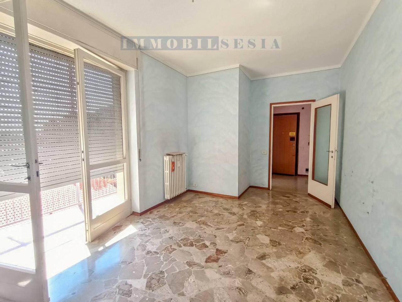 3-salle Appartement à Borgosesia, Italy No. 29707