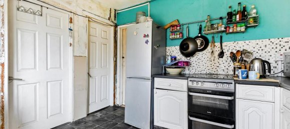 3 bedrooms Commercial property in London, United Kingdom No. 9634 4