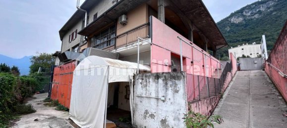 689m² Warehouse in Iseo, Italy No. 379393 7