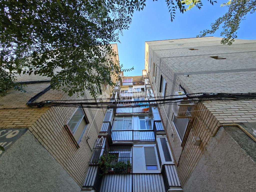 Apartamento de 3 habitaciónes en Coslada, Spain No. 145170