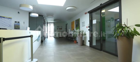  مكتب في Trento, Italy 2700متر مربع رقم 272645 2