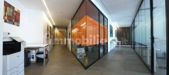  مكتب في Trento, Italy 2700متر مربع رقم 272645 9