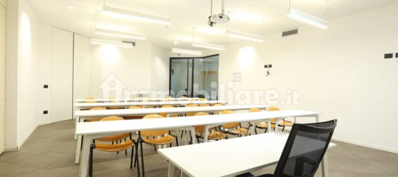  مكتب في Trento, Italy 2700متر مربع رقم 272645 13