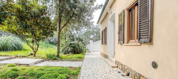 Квартира с 4 комнатами в Масса Мариттима, Италия № 219448 14