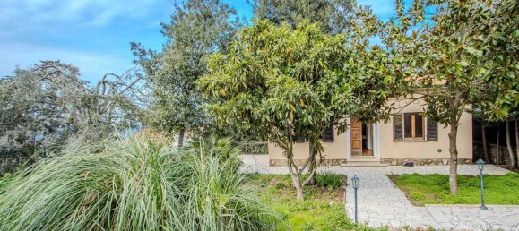 Квартира с 4 комнатами в Масса Мариттима, Италия № 219448 8