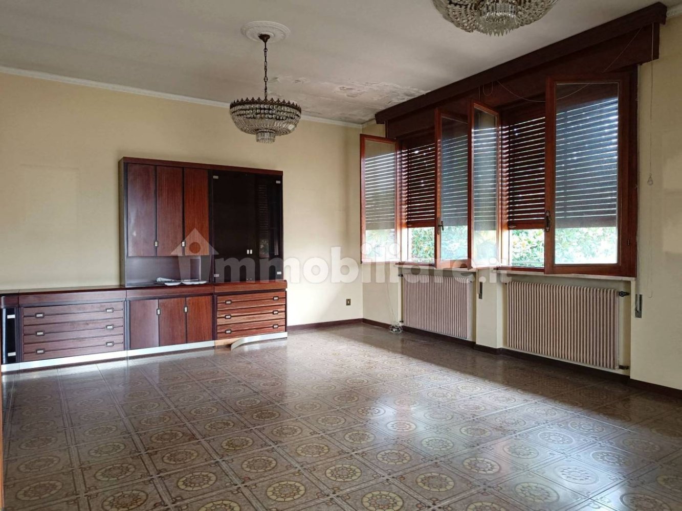 3 bedrooms Villa in Spresiano, Italy No. 129478