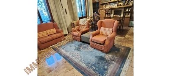 7 rooms Apartment in Florence, Italy No. 32886 4