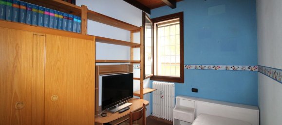 Дом с 3 комнатами в Медичина, Италия № 39654 13