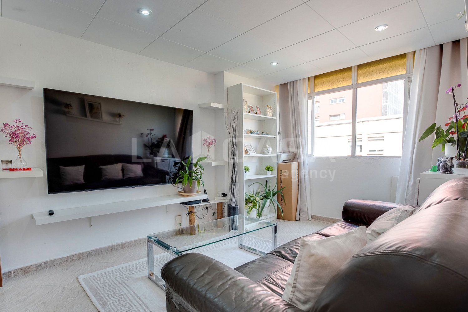 3 Schlafzimmer Wohnung in Sant Marti, Spain, Nr. 142420