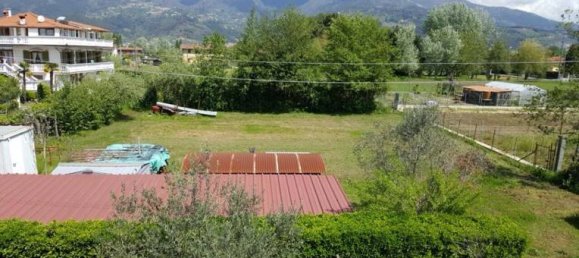 5 bedrooms House in Massa, Italy No. 255076 6