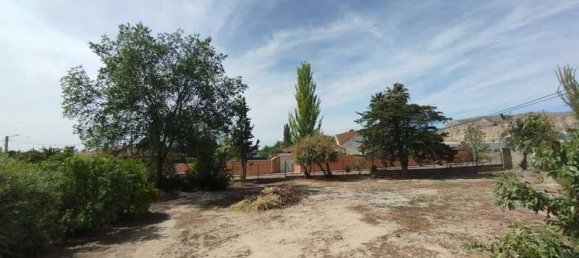 Terreno en Alfajarín, Spain 730 m² No. 64910 11