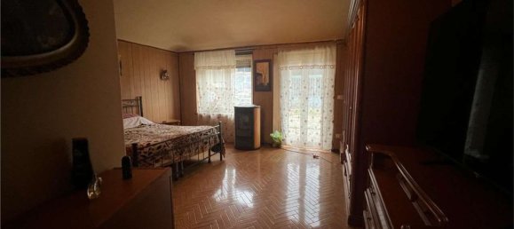 5 rooms Apartment in Chivasso, Italy No. 111020 17