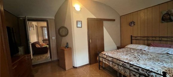 5 rooms Apartment in Chivasso, Italy No. 111020 10