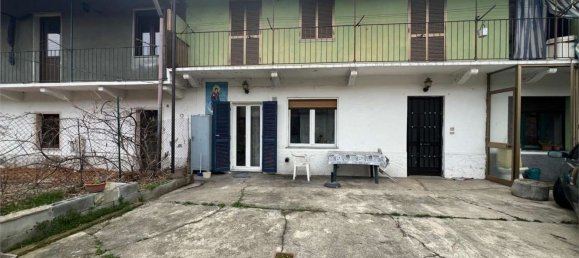 5 rooms Apartment in Chivasso, Italy No. 111020 13