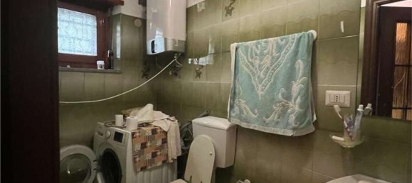 5 rooms Apartment in Chivasso, Italy No. 111020 3