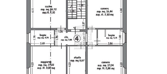 Apartamento de 5 habitaciónes en Capannori, Italy No. 42674 5