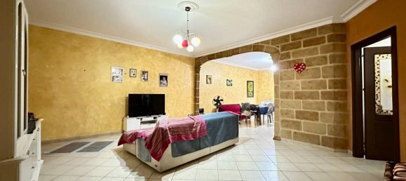 3 Schlafzimmer Wohnung in Partinico, Italy, Nr. 78059 3