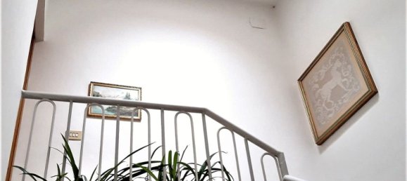 8 rooms House in Perugia, Italy No. 5571 24