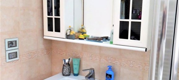 8 rooms House in Perugia, Italy No. 5571 31