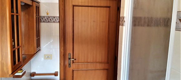 8 rooms House in Perugia, Italy No. 5571 18