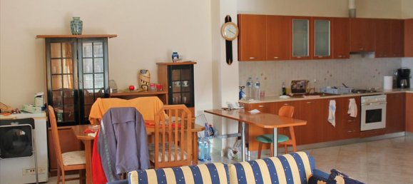 3 غرف نوم عقار تجاري في Kalyvia Thorikou, Greece رقم 7497 4