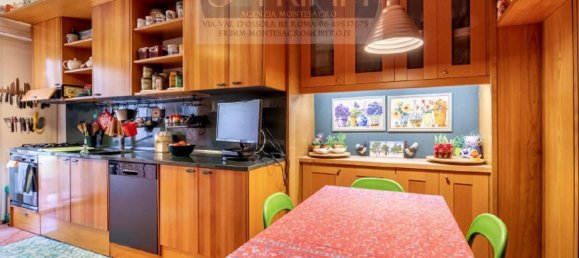 6 rooms Apartment in Rome, Italy No. 198046 17