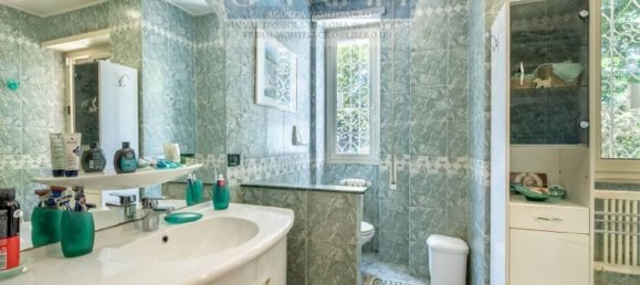 6 rooms Apartment in Rome, Italy No. 198046 27