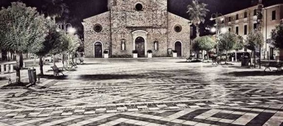 13 rooms Villa in Carrara, Italy No. 48149 17