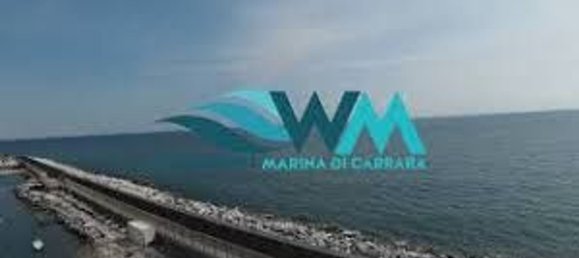 13 rooms Villa in Carrara, Italy No. 48149 21