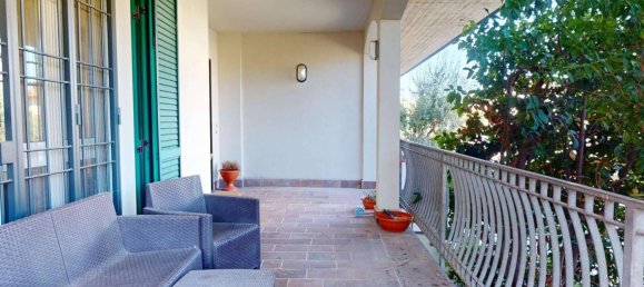 2 bedrooms Villa in Medicina, Italy No. 319782 16