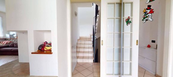 2 bedrooms Villa in Medicina, Italy No. 319782 17