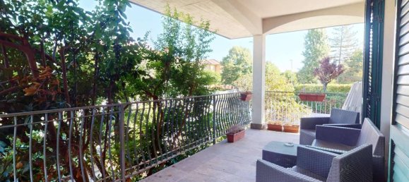 2 bedrooms Villa in Medicina, Italy No. 319782 3