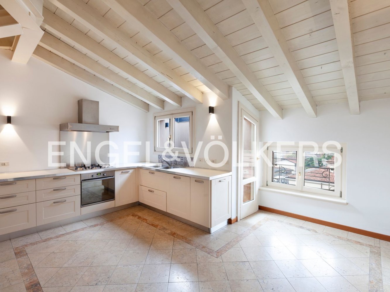 6 rooms Penthouse in Brescia, Italy No. 131944