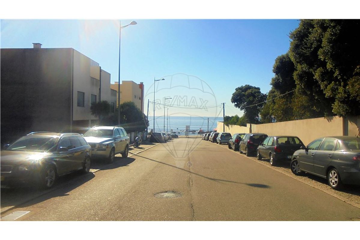 2930m² Land in Vila Nova de Gaia, Portugal No. 52558