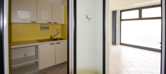 Квартира с 3 комнатами в Римини, Италия № 5756 2