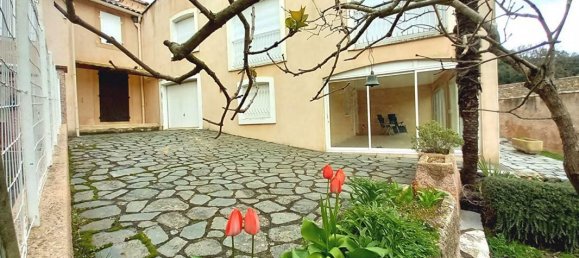 6 bedrooms House in Saint-Chinian, France No. 297614 3