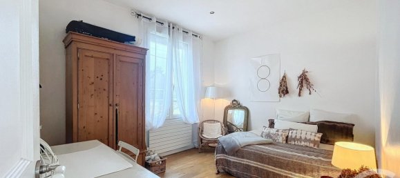 3 bedrooms Villa in Chartres, France No. 51999 18