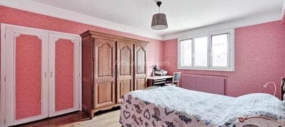 4 bedrooms Villa in Champigny-sur-Marne, France No. 129911 9