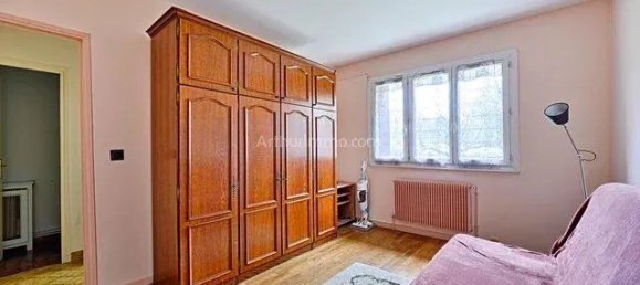 4 bedrooms Villa in Champigny-sur-Marne, France No. 129911 7