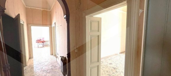 4 rooms Apartment in Molfetta, Italy No. 20423 5
