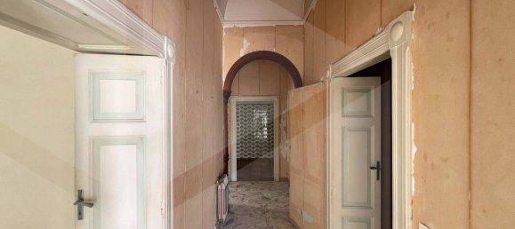 4 rooms Apartment in Molfetta, Italy No. 20423 16