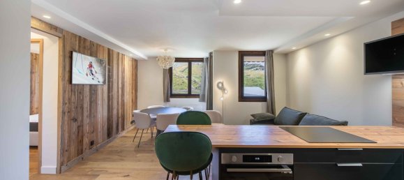 2 bedrooms Apartment in Les Belleville, France No. 517 3