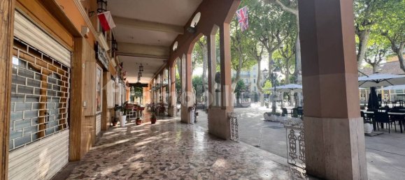 2 rooms Commercial property in Fiuggi, Italy No. 226152 2