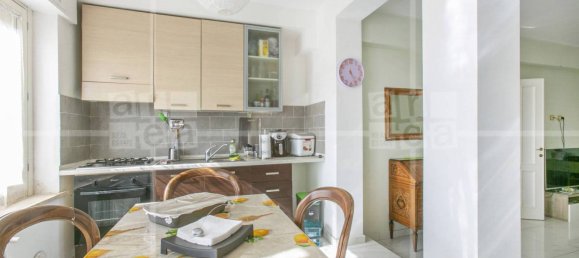 2 bedrooms Apartment in Rome, Italy No. 358712 7