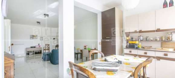 2 bedrooms Apartment in Rome, Italy No. 358712 8