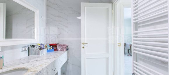 2 bedrooms Apartment in Rome, Italy No. 358712 18